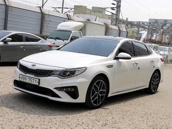 Kia K5 2.0 Gasoline World Cup Edition