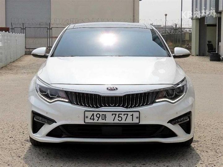 Kia K5 2.0 Gasoline World Cup Edition 3