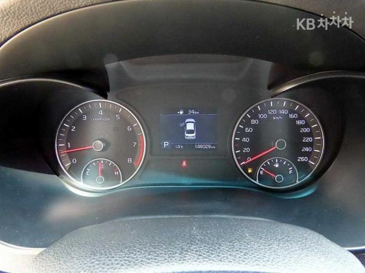 Kia K5 2.0 Gasoline World Cup Edition 10