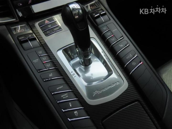 Porsche Panamera 4.8 S 970 7