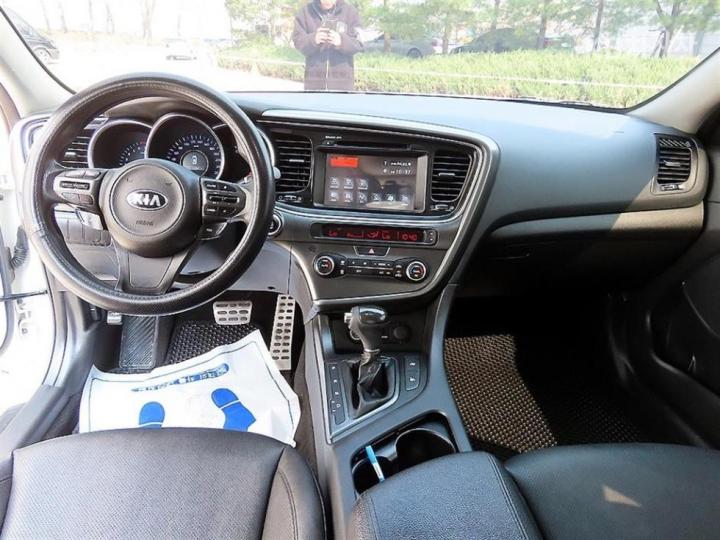 Kia K5 LPI Luxury Economy Type 8