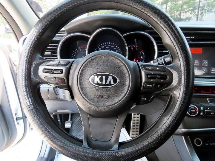 Kia K5 LPI Luxury Economy Type 9