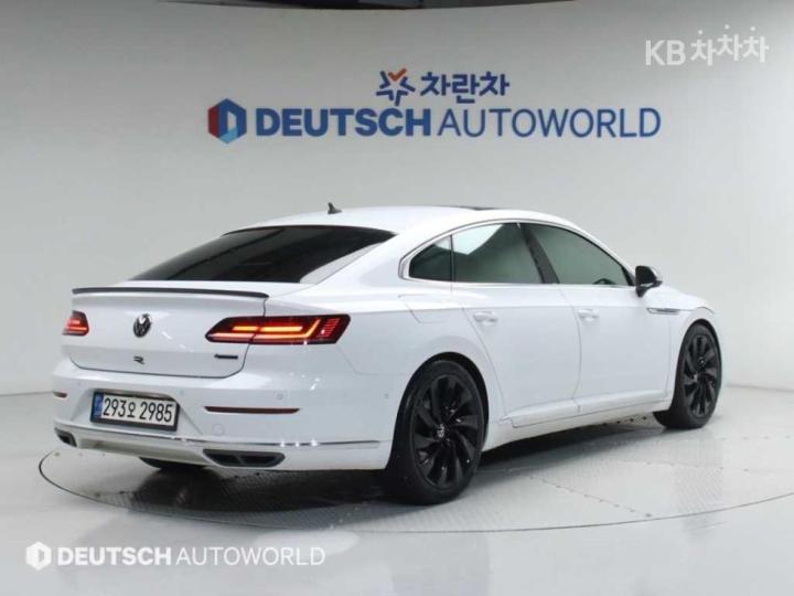 Volkswagen Arteon 2.0 TDI Elegance Prestige 3