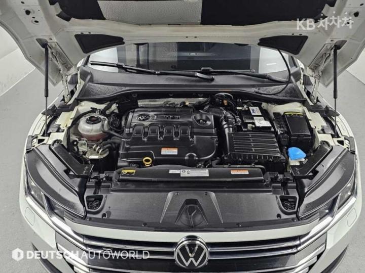 Volkswagen Arteon 2.0 TDI Elegance Prestige 7