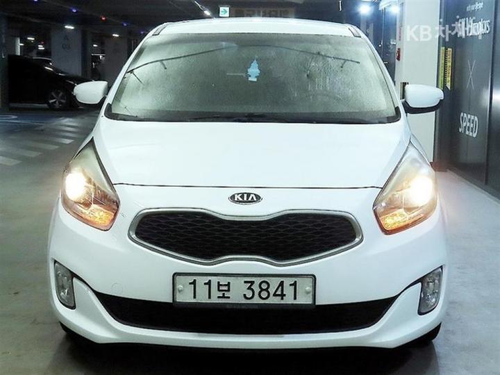 Kia Carens 2.0 LPi Luxury 3