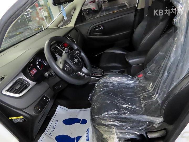 Kia Carens 2.0 LPi Luxury 7