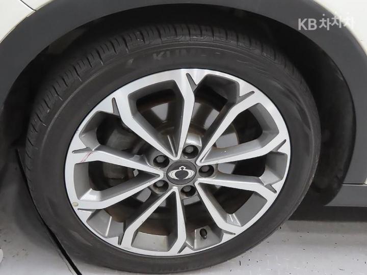 KG Mobility (Ssangyong) Tivoli Armor 1.6 Diesel Gear Edition 2WD 6