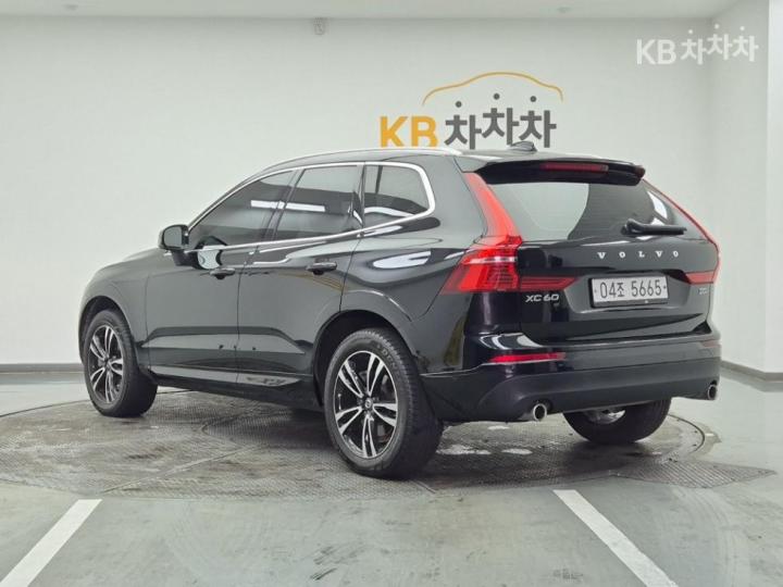 Volvo XC60 D5 Momentum 4