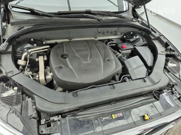 Volvo XC60 D5 Momentum 7