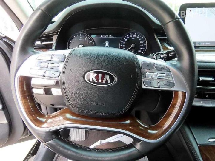 Kia K9 The 3.8 GDI Platinum I 9