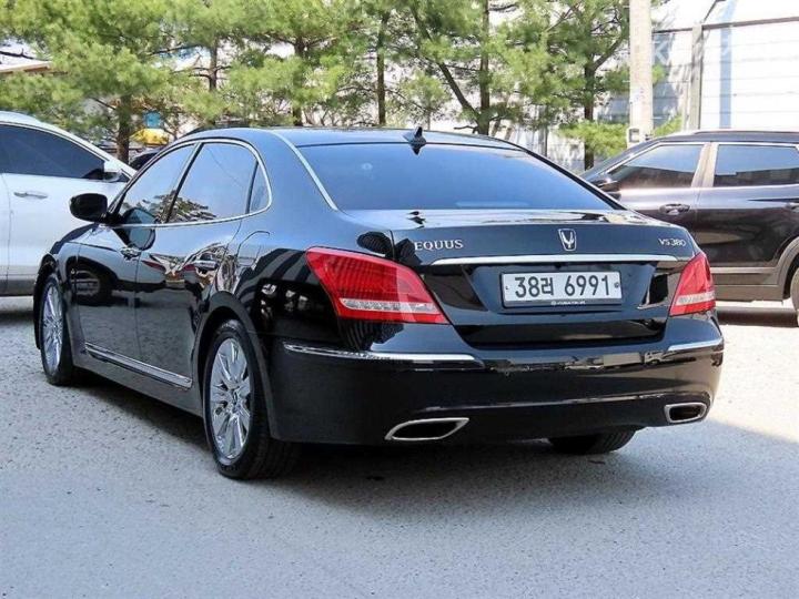 Hyundai Equus New VS380 Luxury 4