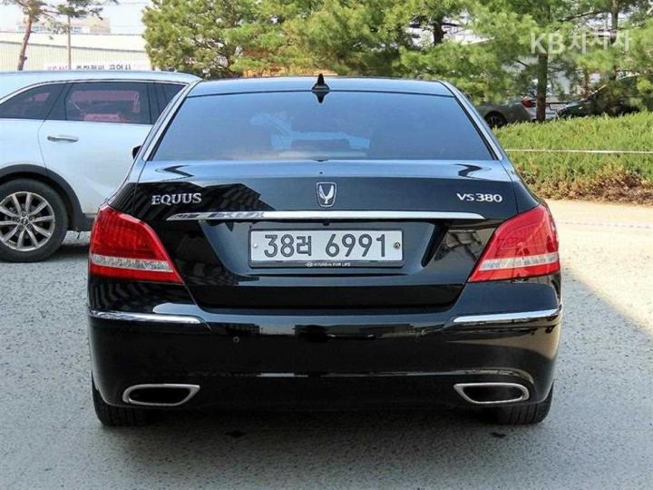 Hyundai Equus New VS380 Luxury 5