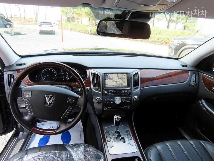 Hyundai Equus New VS380 Luxury 8