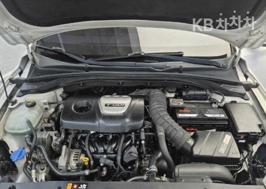 Hyundai i30 PD 1.6 Turbo Sport Premium 6