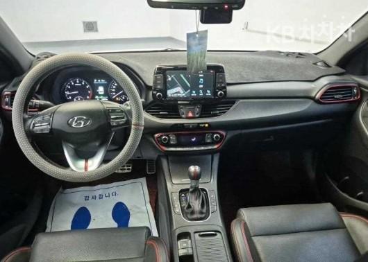 Hyundai i30 PD 1.6 Turbo Sport Premium 8