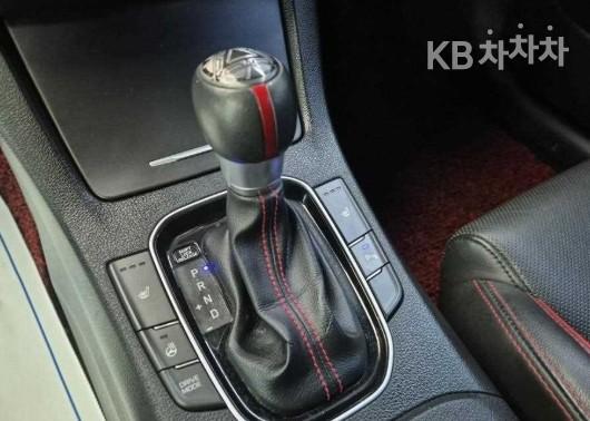 Hyundai i30 PD 1.6 Turbo Sport Premium 9