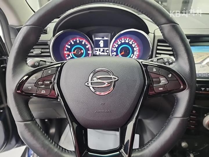 KG Mobility (Ssangyong) Tivoli Air Gasoline 2WD RX 10