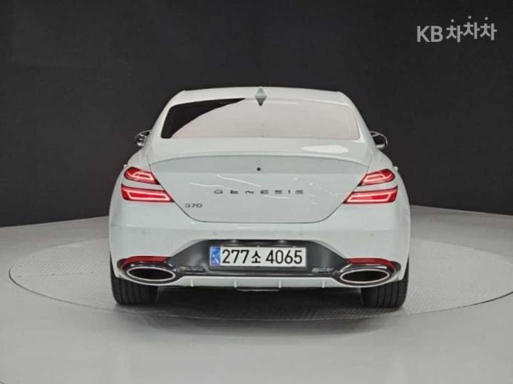 Genesis G70 2.0T Standard 4