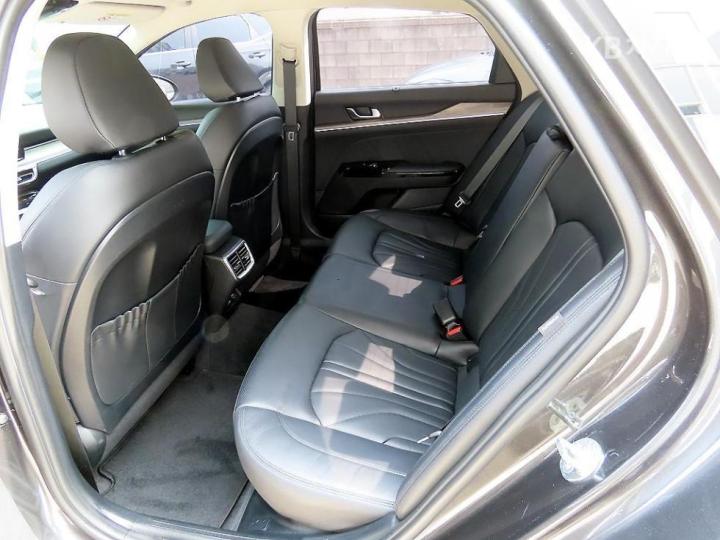 Kia K5 Hybrid 2.0 HEV Signature 7