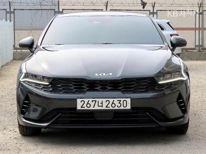 Kia K5 Hybrid 2.0 HEV Signature