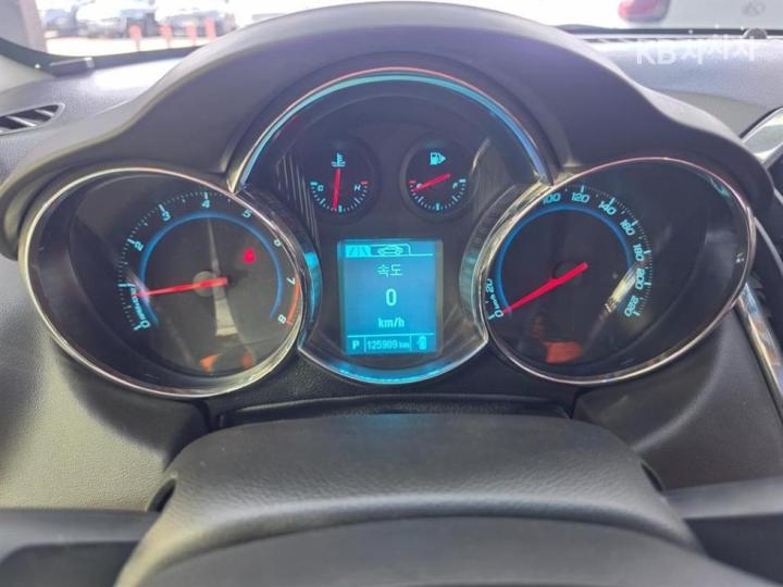 Chevrolet Cruze 1.8 LTZ+ Base Type 8