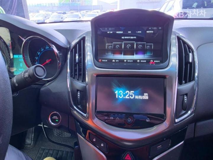 Chevrolet Cruze 1.8 LTZ+ Base Type 9