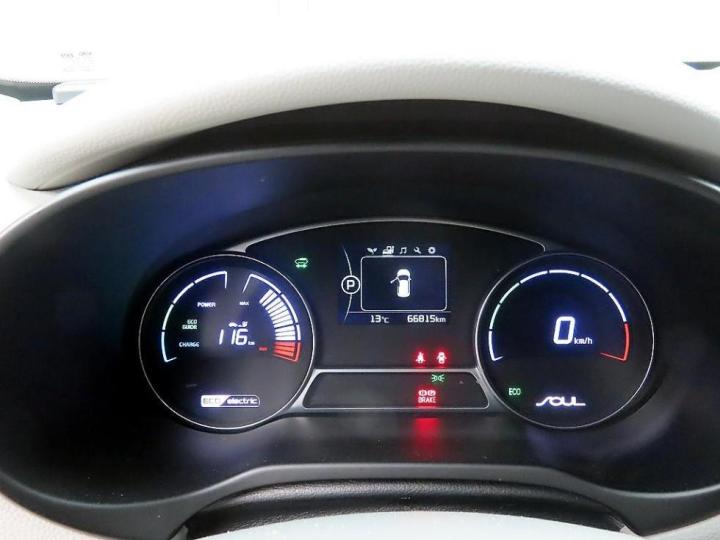 Kia Soul EV 9
