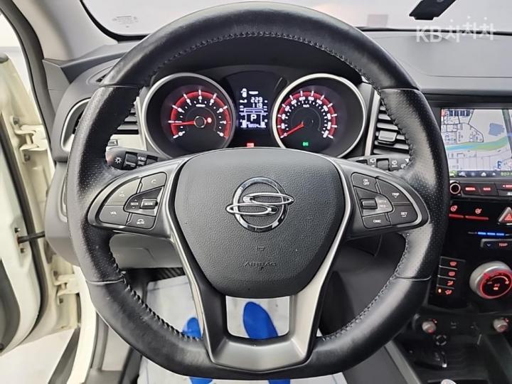 KG Mobility (Ssangyong) Tivoli Armor 1.6 Gasoline VX 2WD 10