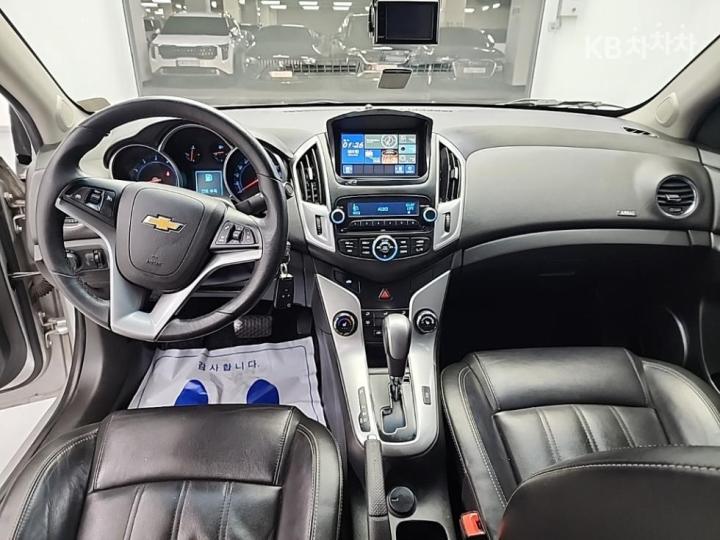 Chevrolet Cruze Amazing New 1.8 Gasoline LT Deluxe Pack 8