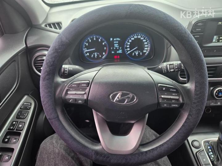 Hyundai Kona 1.6 Turbo Modern 6