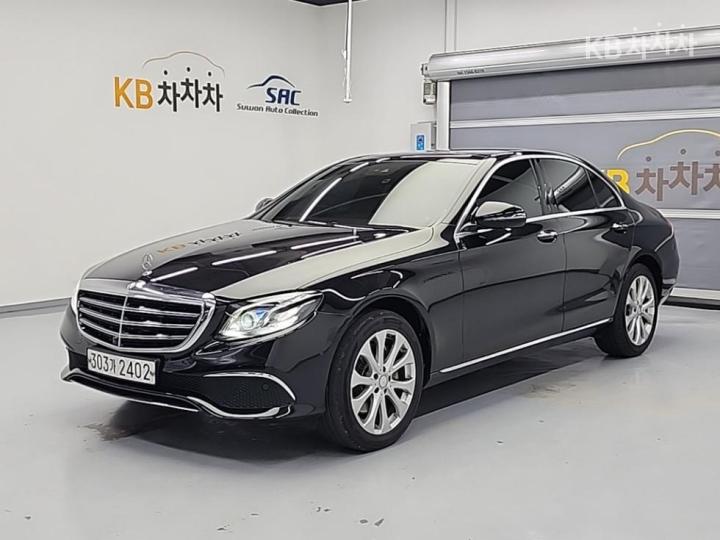 Mercedes-Benz E-Class W213 E300 4Matic Exclusive 3