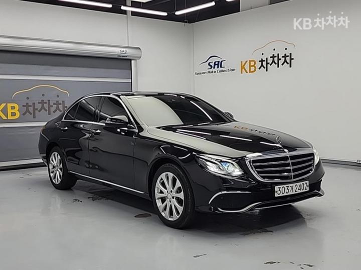 Mercedes-Benz E-Class W213 E300 4Matic Exclusive 5