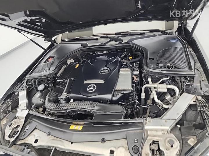 Mercedes-Benz E-Class W213 E300 4Matic Exclusive 6