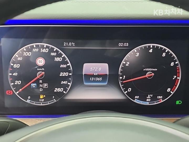 Mercedes-Benz E-Class W213 E300 4Matic Exclusive 7