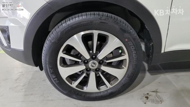 KG Mobility (Ssangyong) Korando New C 2.0 DX 2WD 7