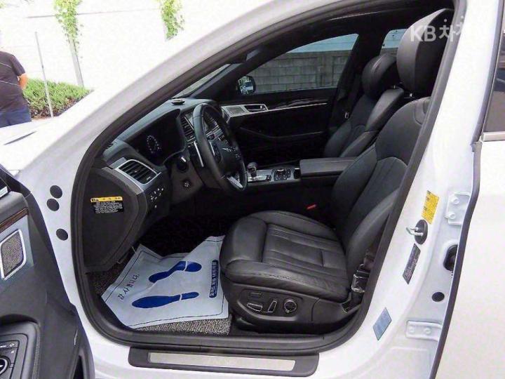 Genesis G80 3.3 GDI AWD Prestige 6