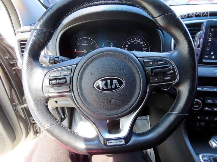 Kia Sportage Diesel 2.0 2WD Noblesse Plus 9