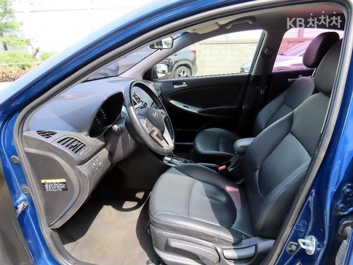 Hyundai Accent New 1.4 VVT Modern 6