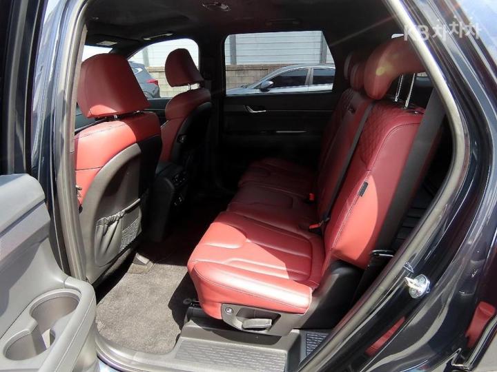 Hyundai Palisade 3.8 Gasoline AWD Prestige 7