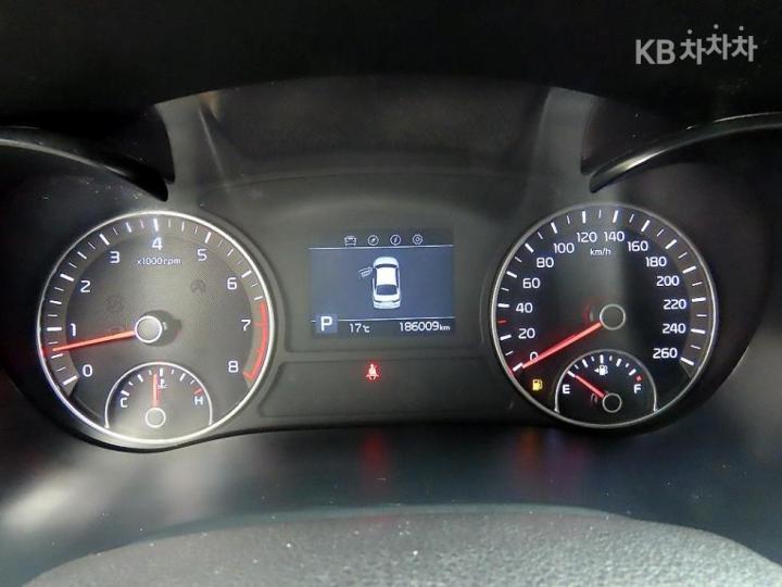 Kia K5 2.0 LPI Luxury 10