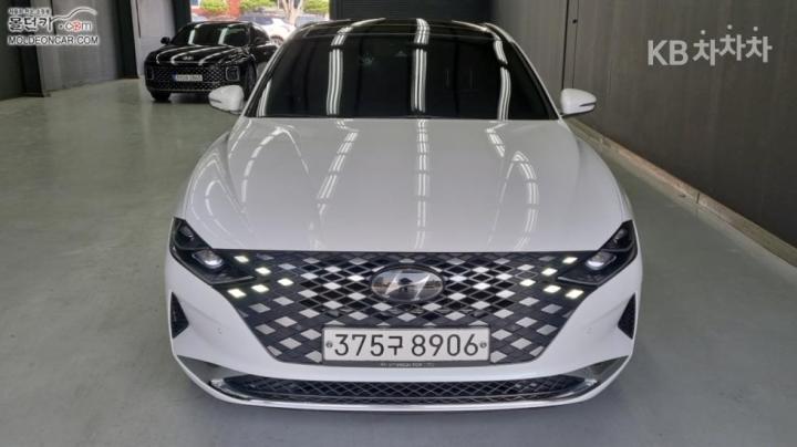 Hyundai Grandeur LPi 3.0 Premium 4