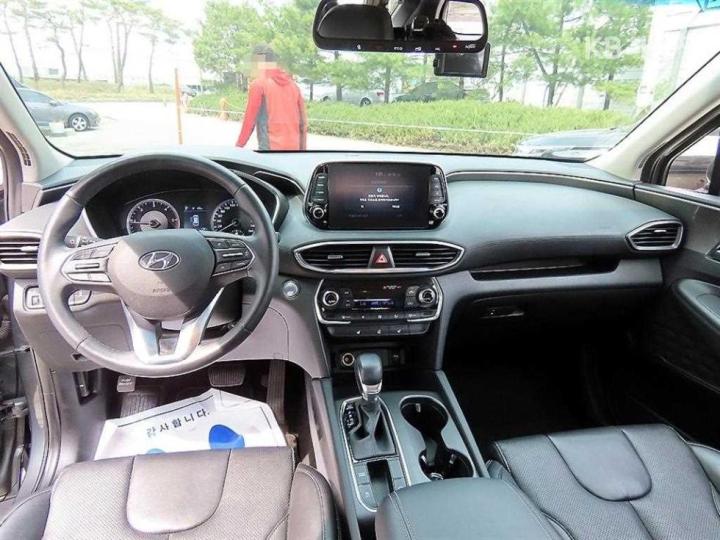 Hyundai Santa Fe TM Diesel 2.0 2WD Premium 8