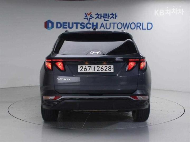 Hyundai Tucson The NX4 Gasoline 1.6T 2WD Premium 5