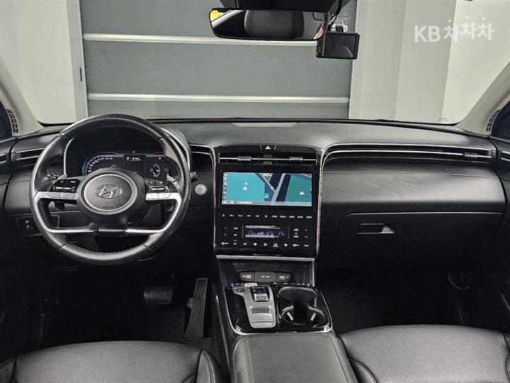Hyundai Tucson The NX4 Gasoline 1.6T 2WD Premium 8