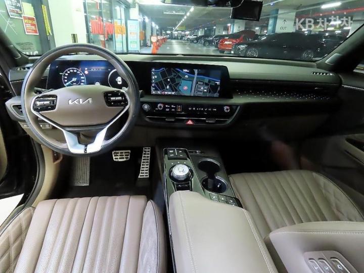Kia K8 Hybrid 1.6 Turbo Signature 7
