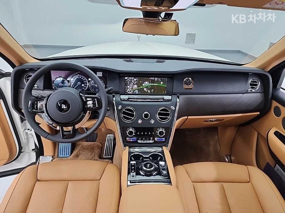 2023 Rolls-Royce Used Car photo