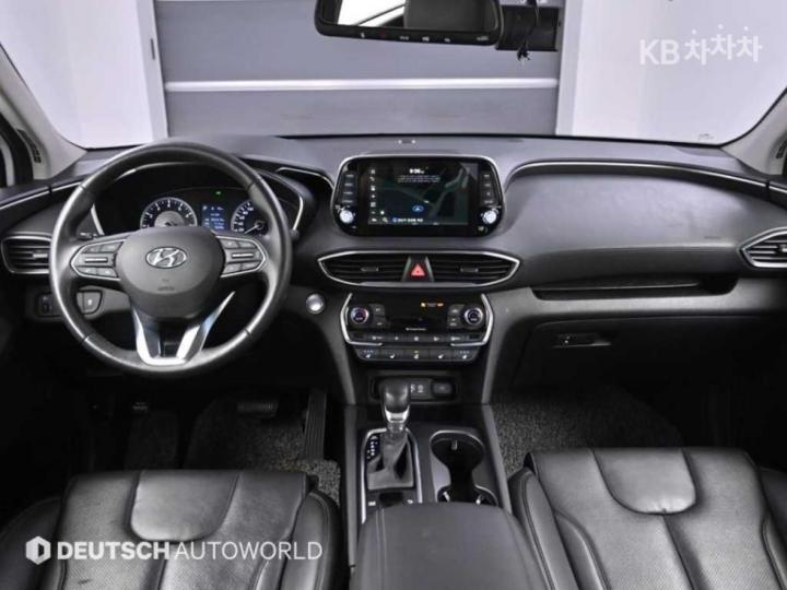 Hyundai Santa Fe TM Gasoline 2.0T 2WD Premium 7