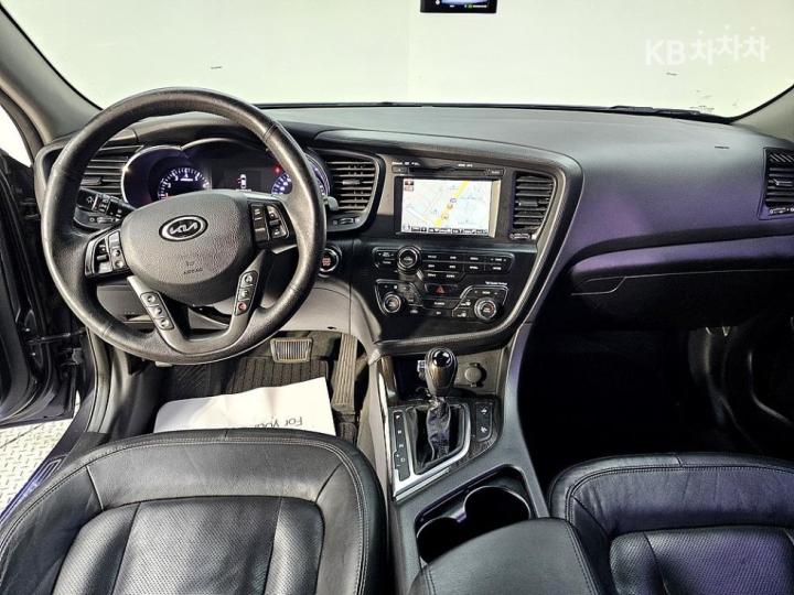 Kia K5 Gasoline 2.0 Prestige 6