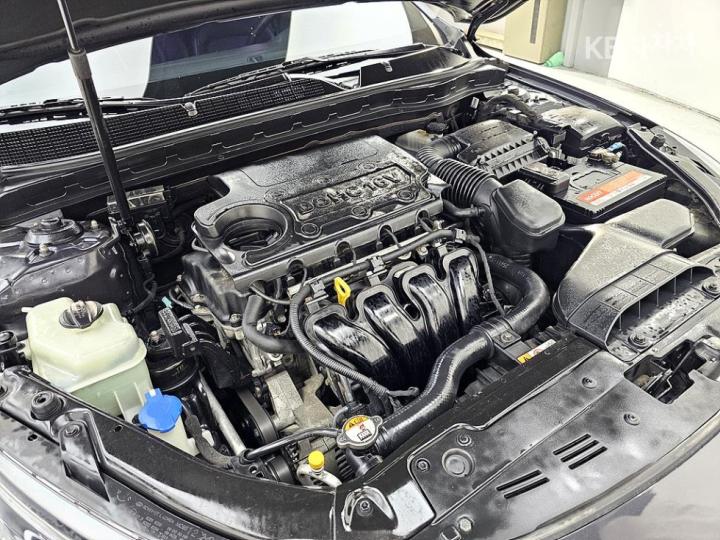 Kia K5 Gasoline 2.0 Prestige 7