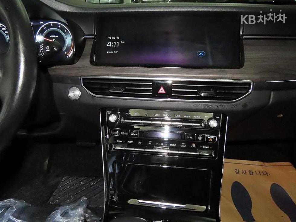 2020 - kia k7